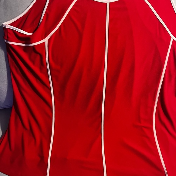 - New Alfani  Red Sleeveless top   4x - Picture 9 of 15